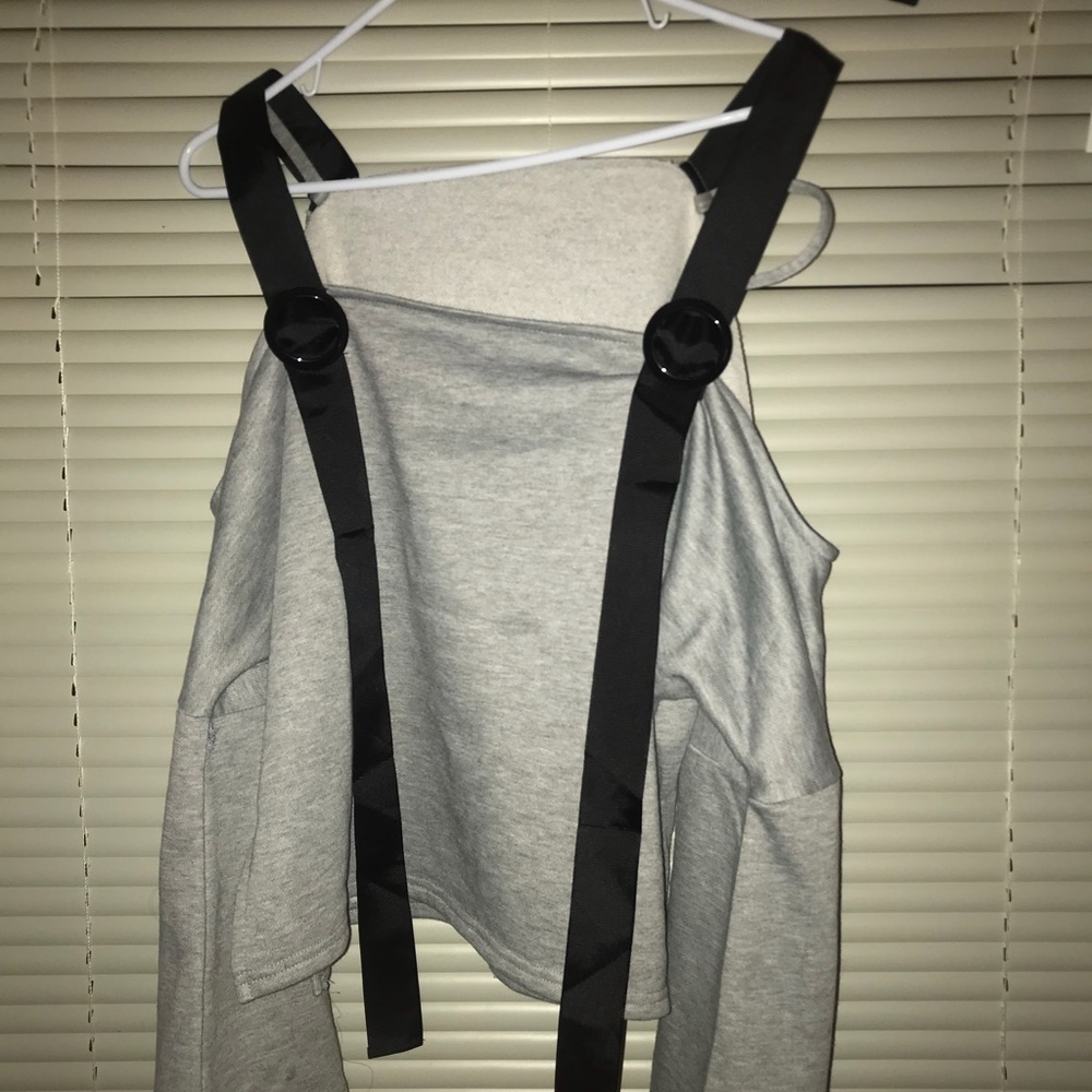 sweater half shirt